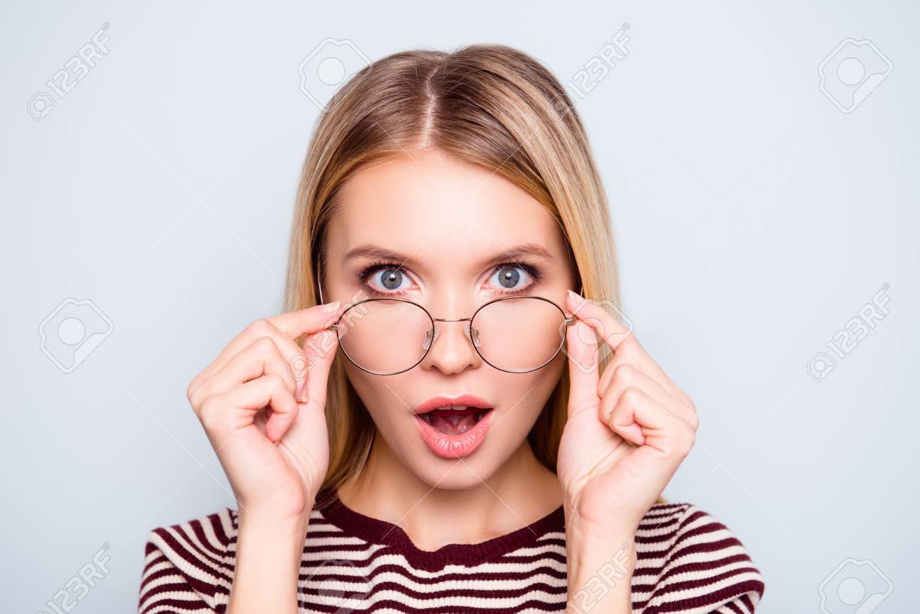 LE GUSTA QUE SE ME SALGAN LOS VELLOS EN LA PLAYA